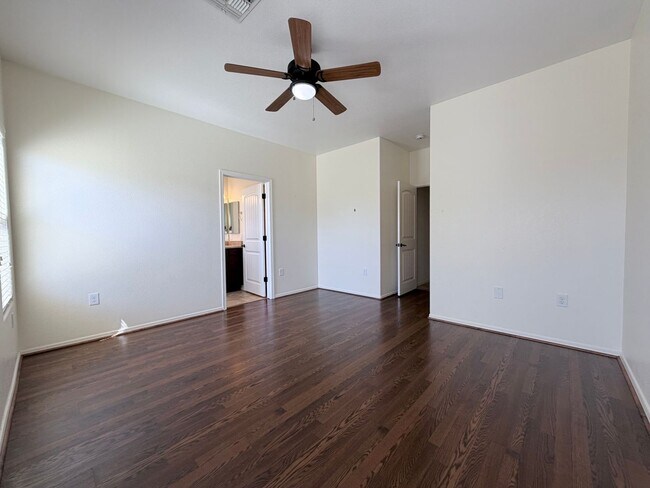 Building Photo - 3BR/2BA/2CG 1,401 sq.ft. rental with Community POOL in Sierra Vista, AZ