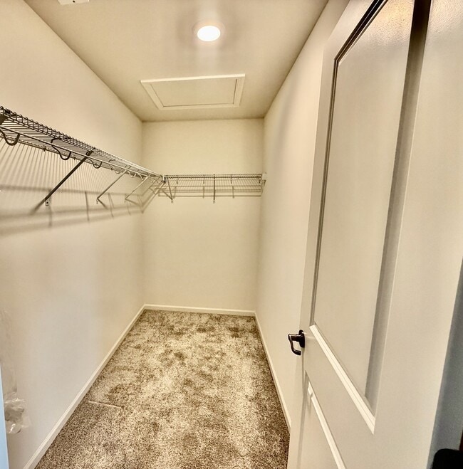 Building Photo - 1327 Draper Rd