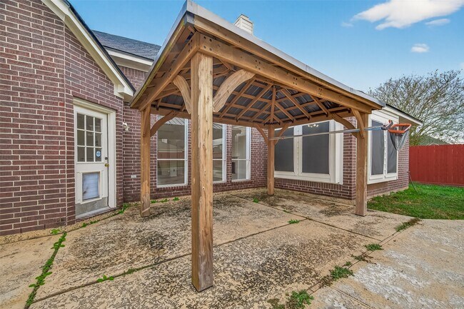 Building Photo - 3804 Dunlavy Dr