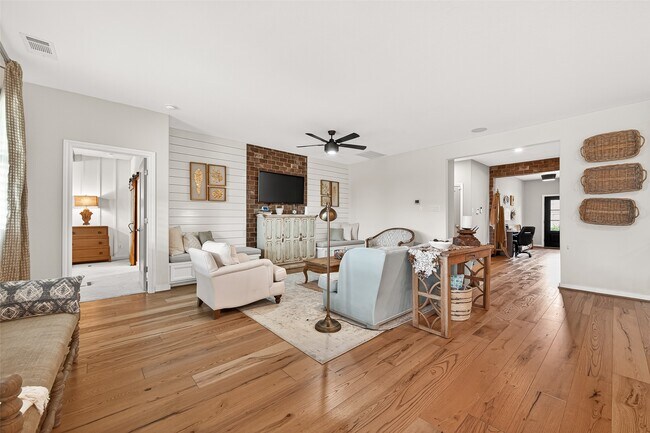 Building Photo - 26102 Lazy Waters Dr