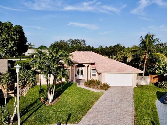 Primary Photo - 13620 Folkestone Ct