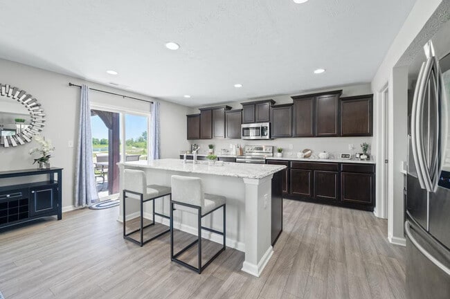 Building Photo - 4007 Woodview Dr