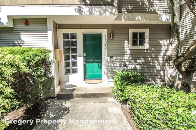 Building Photo - 11342 NE 67th St