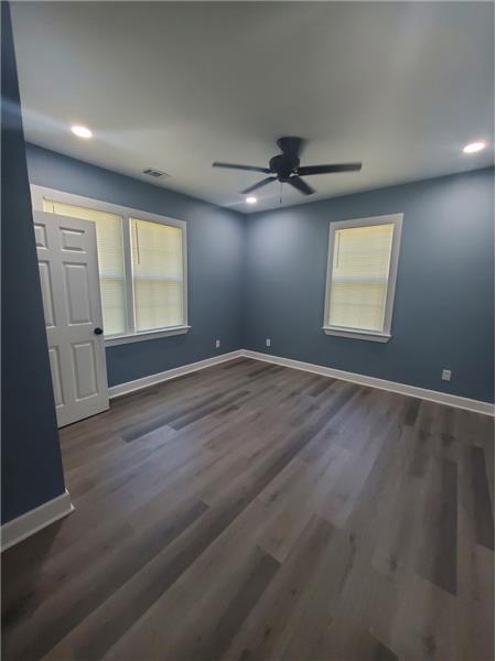 Building Photo - 110 W 51st St