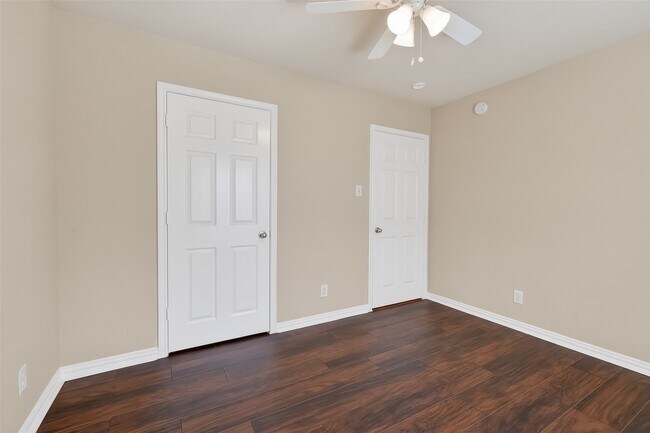 Building Photo - 1126 Pecos Pass Dr