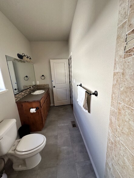 Building Photo - 2785 Exmoor Ln