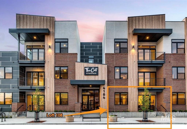 Primary Photo - Stylish 1 Bed, 1 Bath Main-Level Condo in ...
