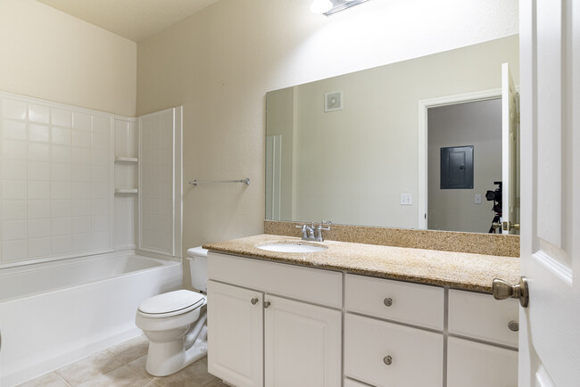 Building Photo - 417 Southern Pecan Cir