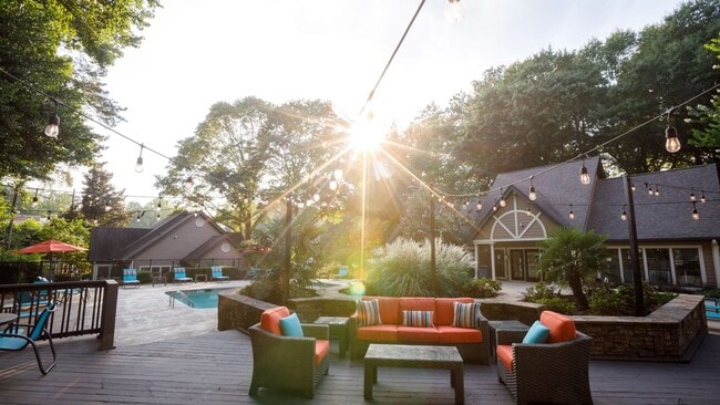 Building Photo - 645 Dekalb Industrial Way