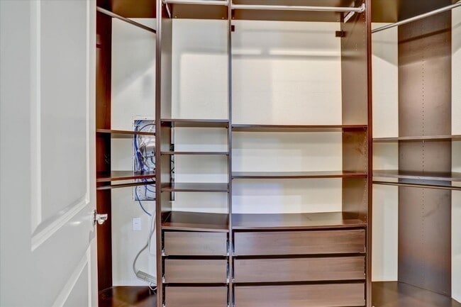 Building Photo - 1991 Barcenilla Ln