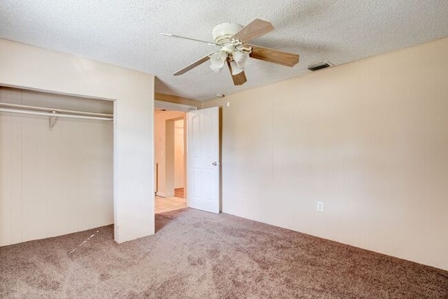 Building Photo - 1214 Dunbar St