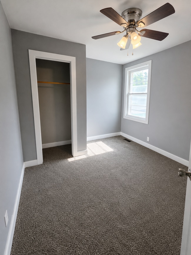 Building Photo - Charming 2BD/1BA with Garage
