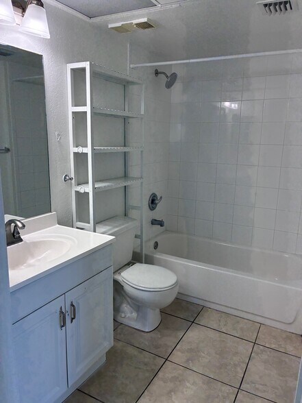 Building Photo - 15221 SW 80th St