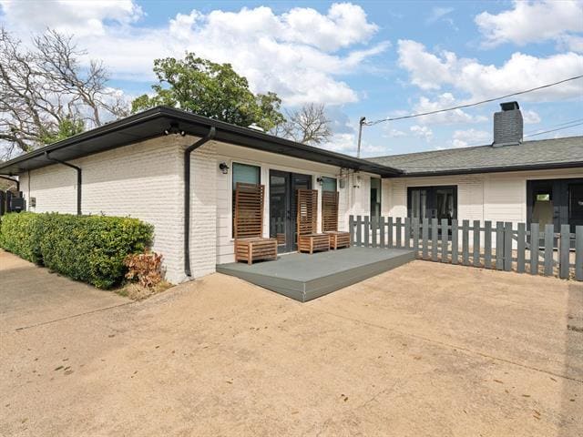 Building Photo - 3936 Cedar Bayou Dr