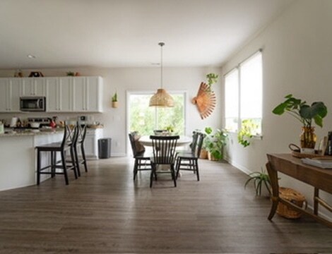 Building Photo - 6121 King George Dr