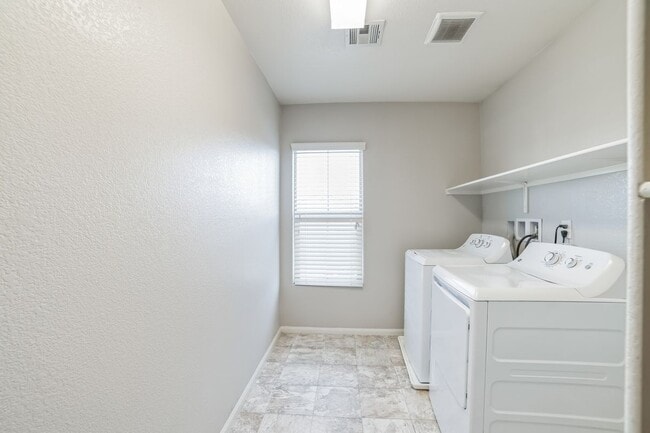 Building Photo - 1217 Alford Creek Ct