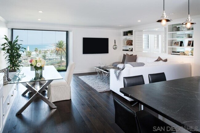 Building Photo - 1552 Camino Del Mar