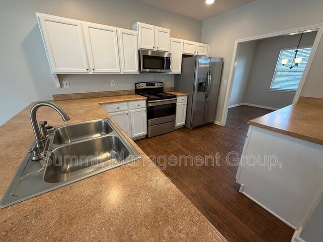 Building Photo - 180 Orchard Dr
