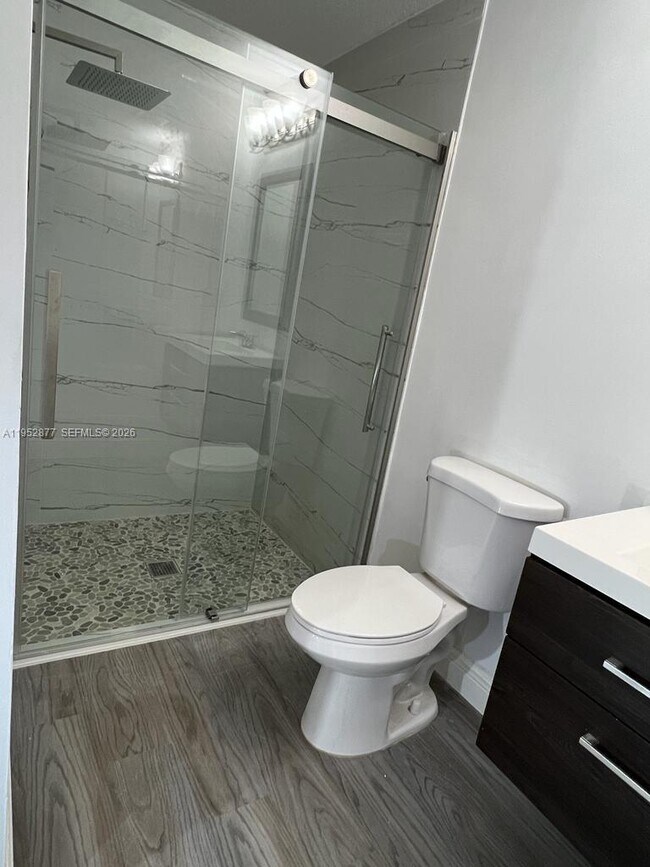 Building Photo - 1971 Harbor View Cir