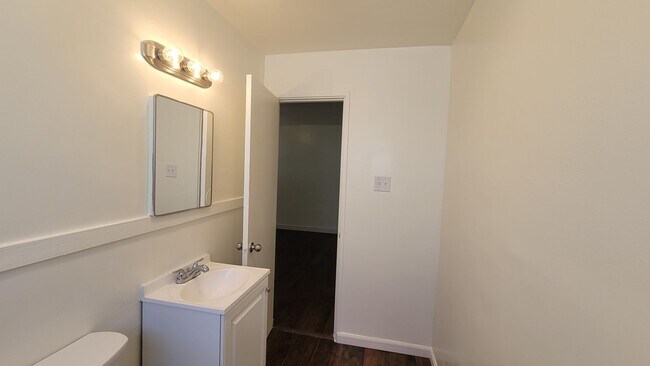 Interior Photo - 8th Street NW-601