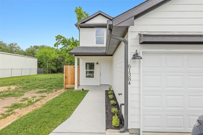 Building Photo - 6138 Brookfield Dr
