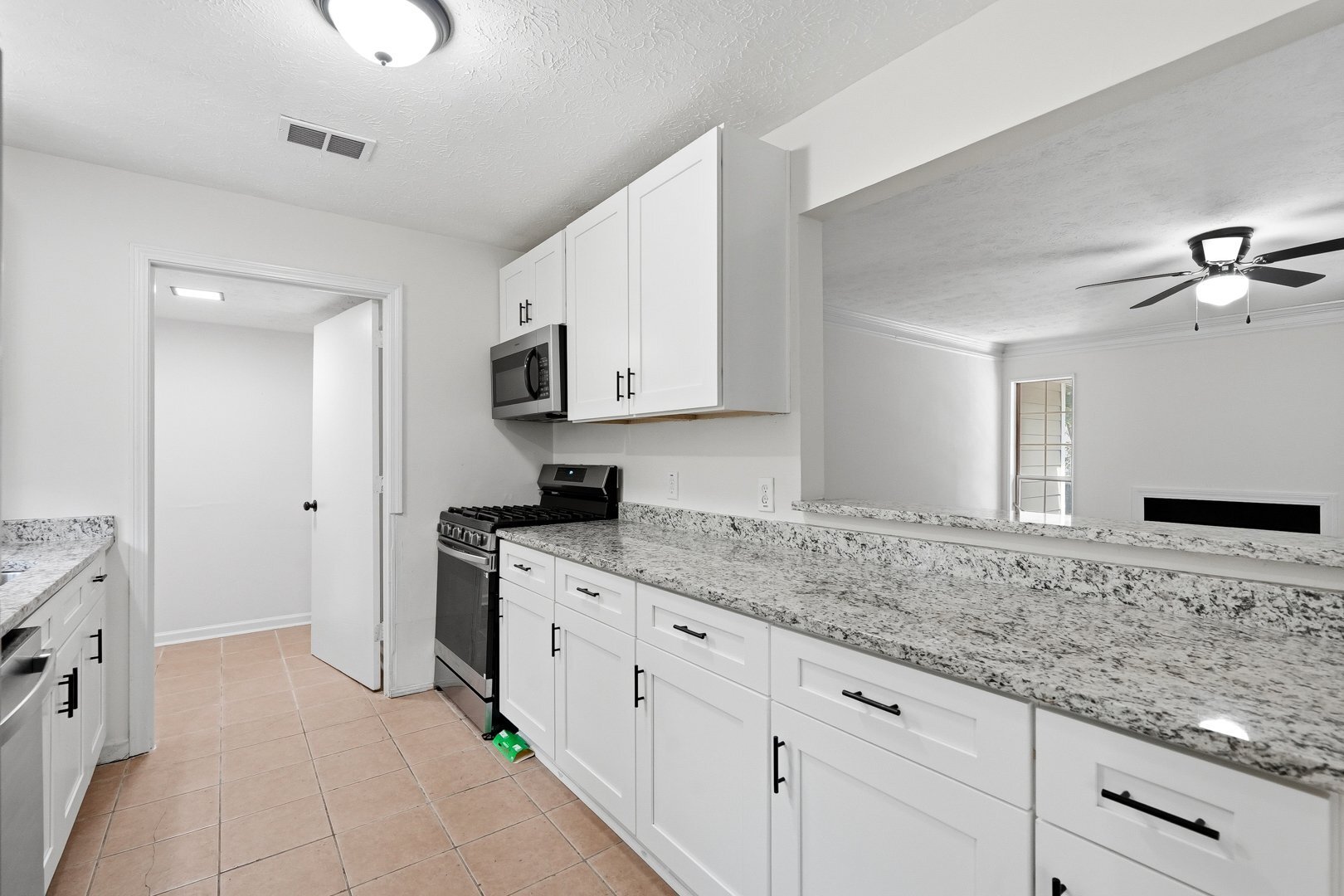 Building Photo - 106 Sterling Ct