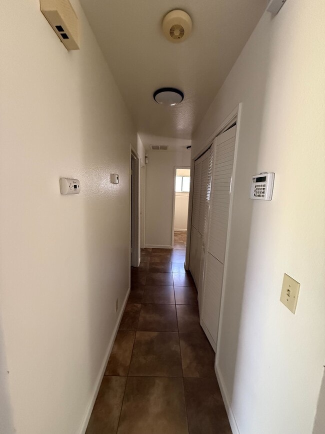 Building Photo - 5083 Moss Creek Cir