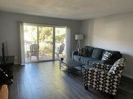 Building Photo - 2340 Hosp Way