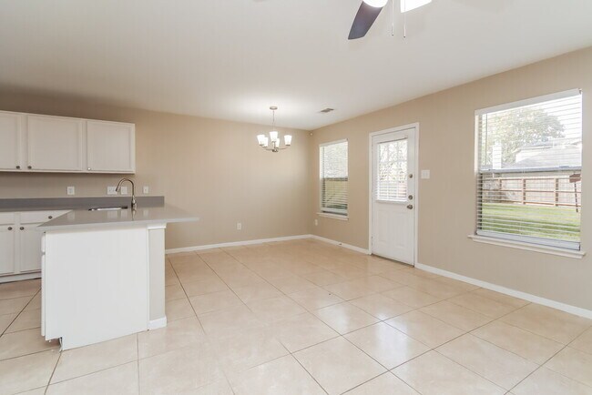 Building Photo - 6607 Mistflower Ln