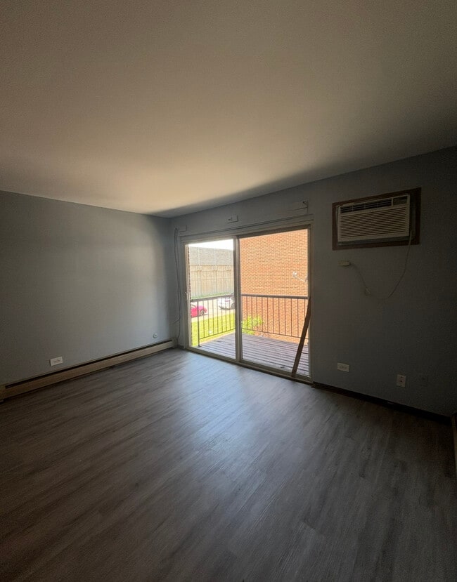 Building Photo - 3068 Bernice Ave