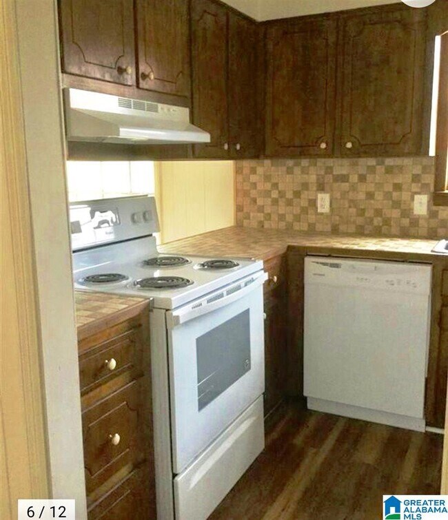 Building Photo - 2136 Lynngate Dr
