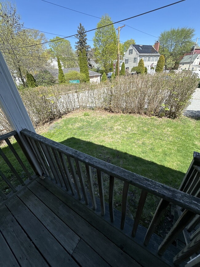 Building Photo - Tour 5/30 2:30 - 3:30. Newly updated Cape ...