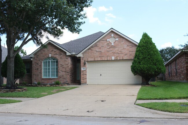 Building Photo - 1611 Maryvale Dr