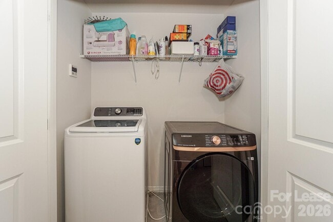 Building Photo - 3800 Yorkshire Pl