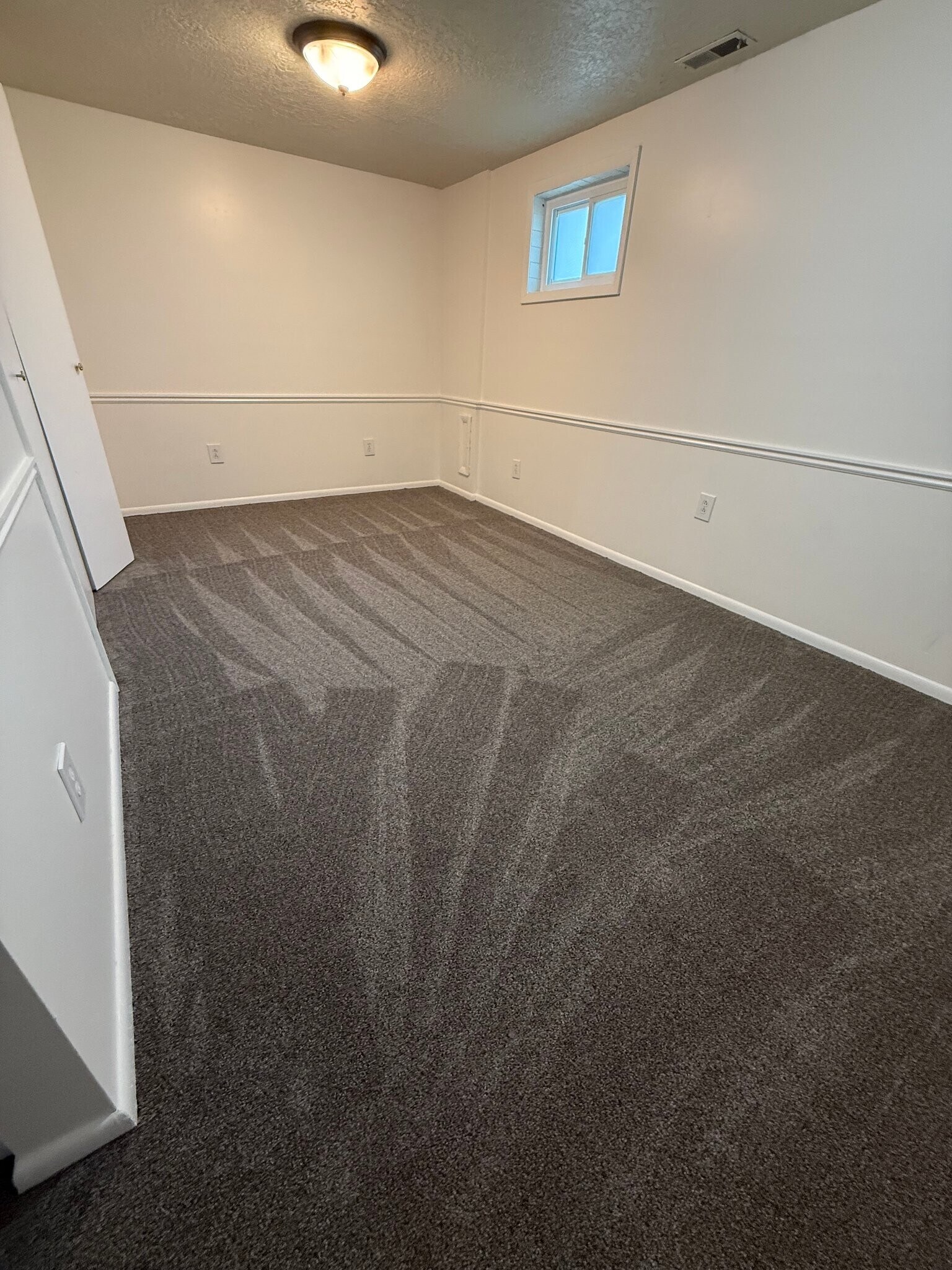 Building Photo - 1152 Sterling Dr