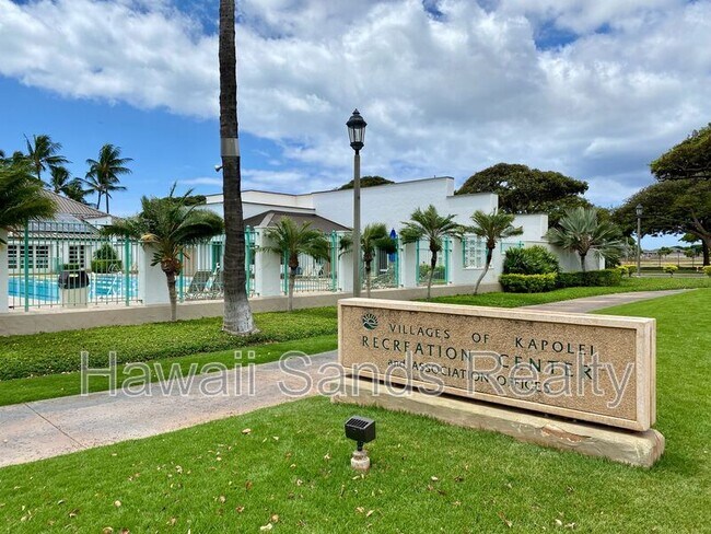 Building Photo - 91-1017-1017 Wahinoho St