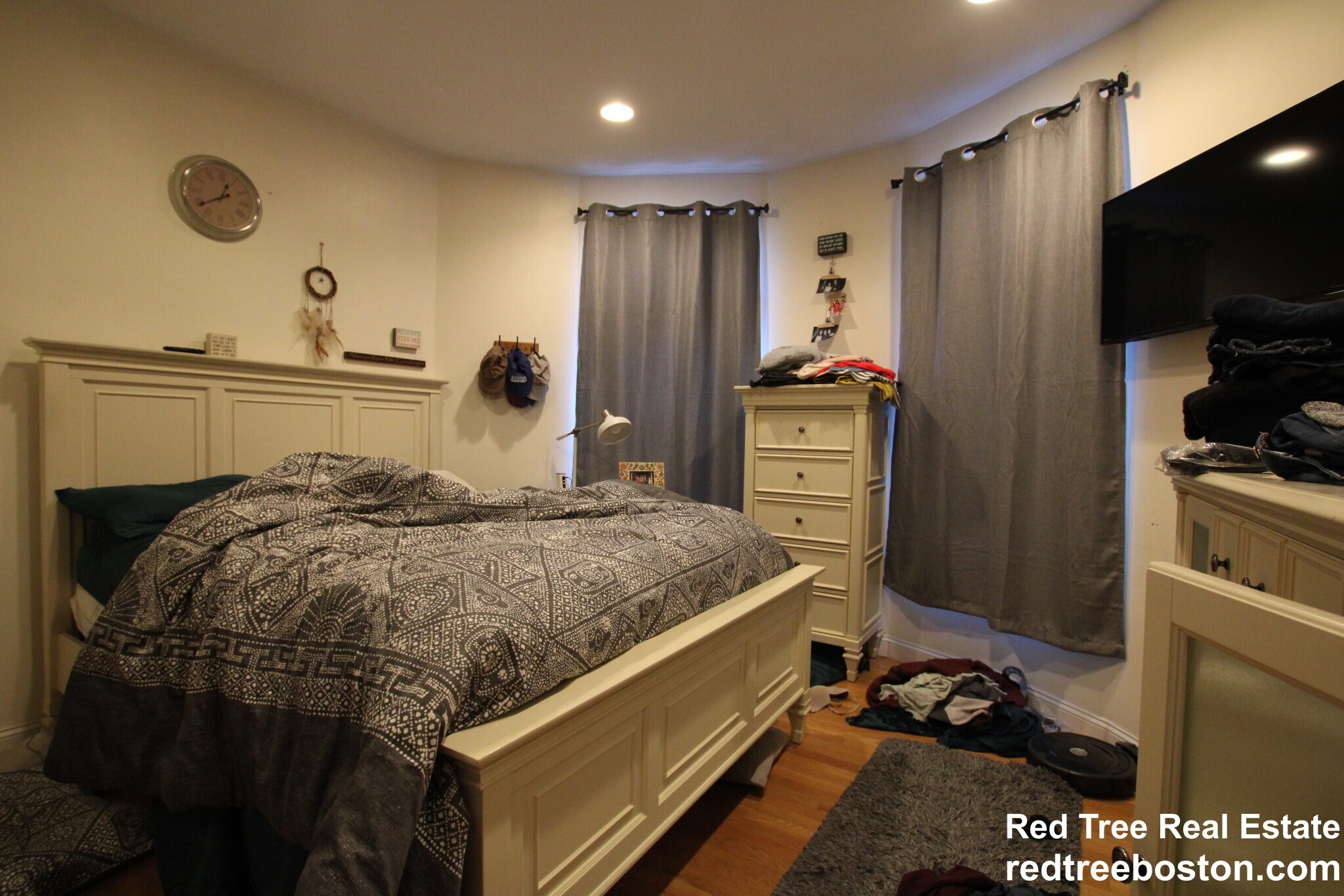 Building Photo - 1803 Beacon St