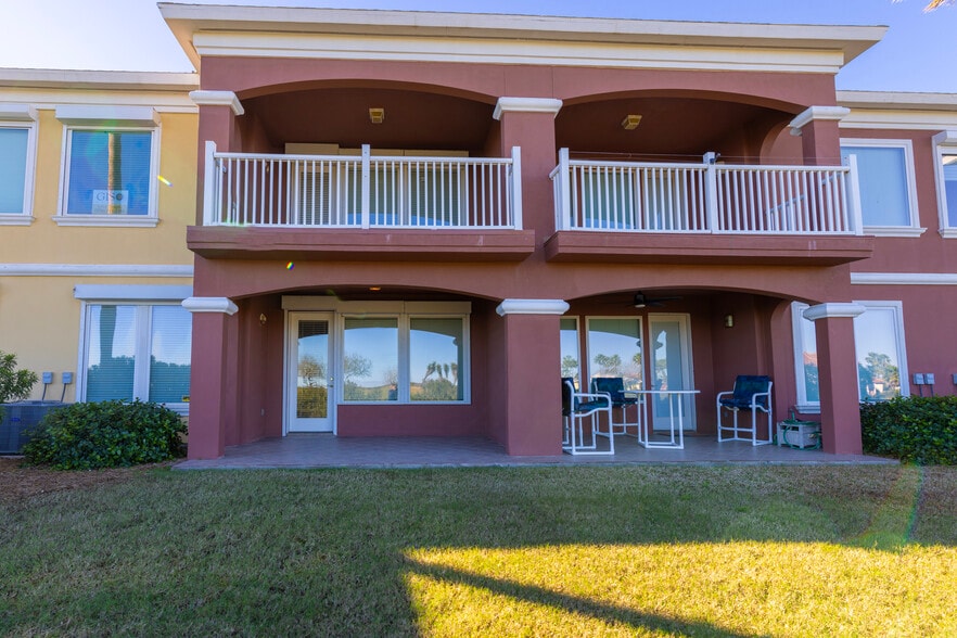 Building Photo - 9 Harbor Town