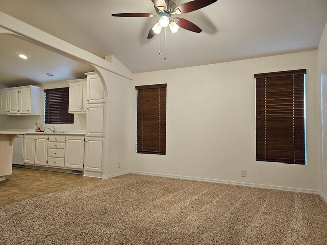 Building Photo - 15300 Palm Dr