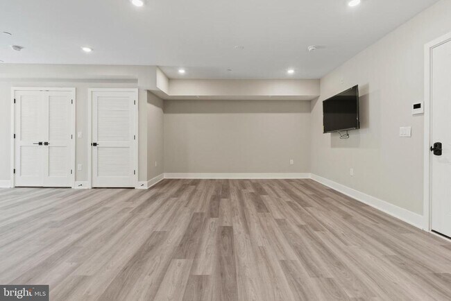 Building Photo - 520 N 37th St