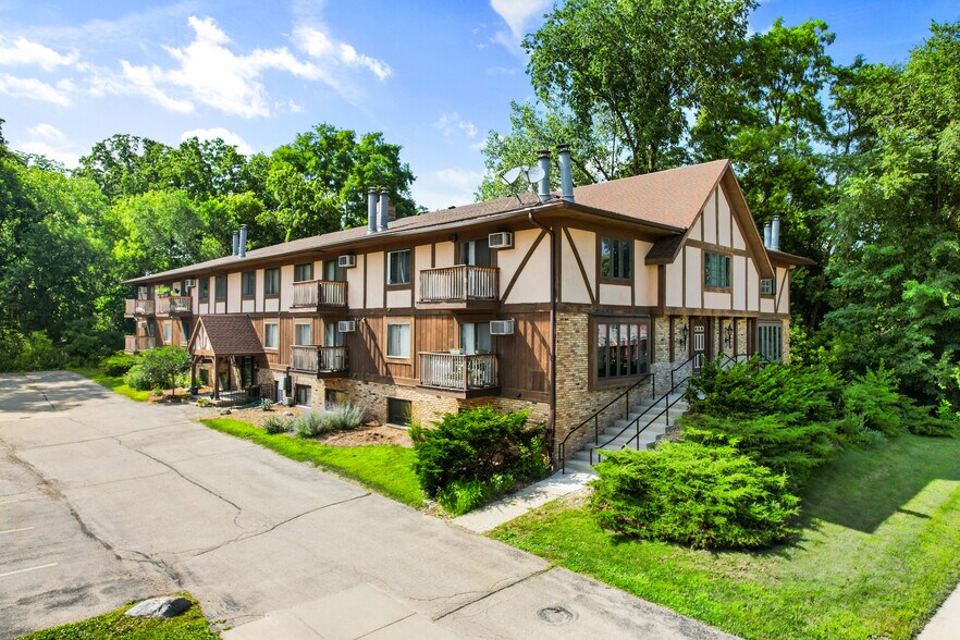 Building Photo - 2564 Branch St