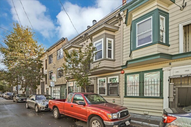 Building Photo - 144 Langton St