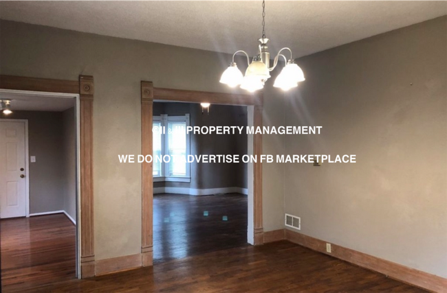 Building Photo - 7108 W 86th St