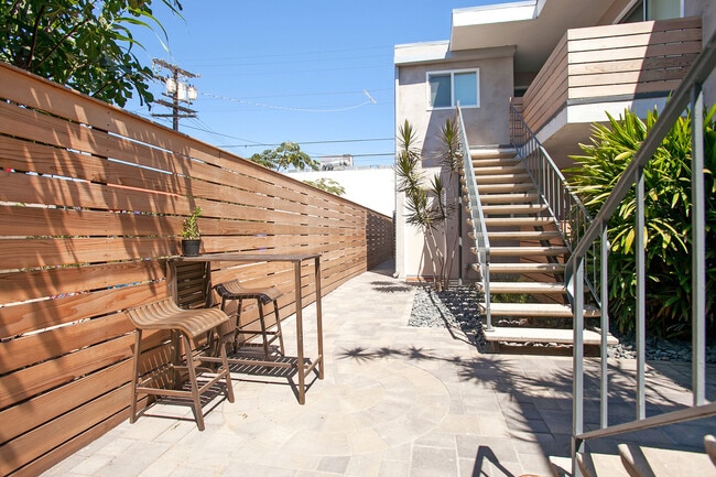 Building Photo - Farmers Market