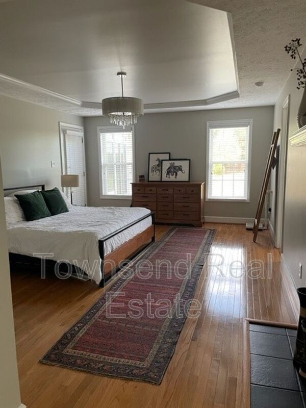 Building Photo - 113 Steeplechase Ln