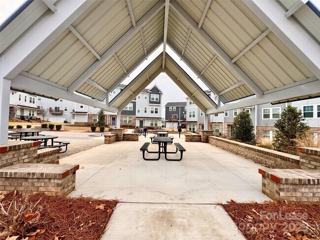 Building Photo - 4513 Millennium Ave