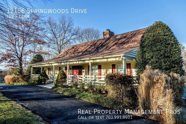 Building Photo - New Paint