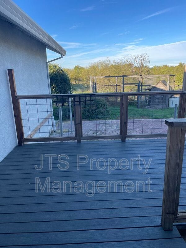 Building Photo - 2542 Rod Beaudry Dr