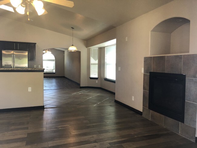 Building Photo - 12717 Tierra Roman Dr