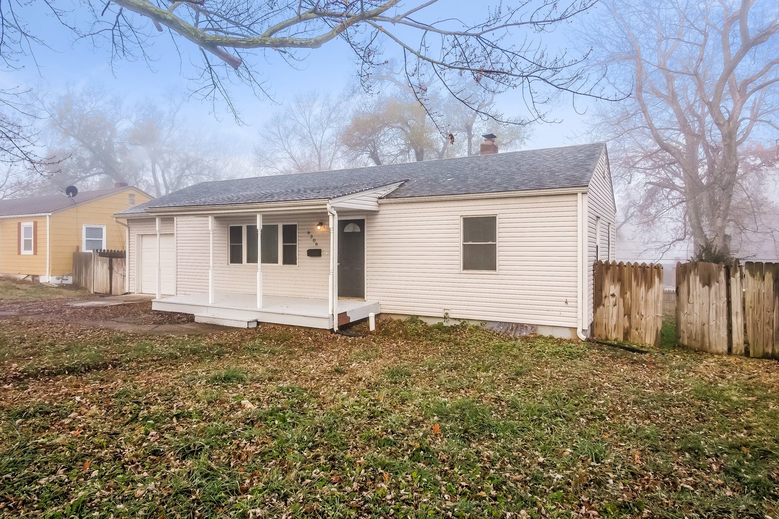 Building Photo - 6306 E 149th St